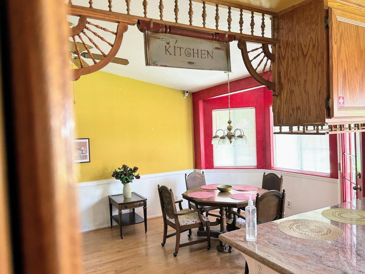 Vineyard Vista Suite With Tv And Private Bathroom Hemet Ngoại thất bức ảnh