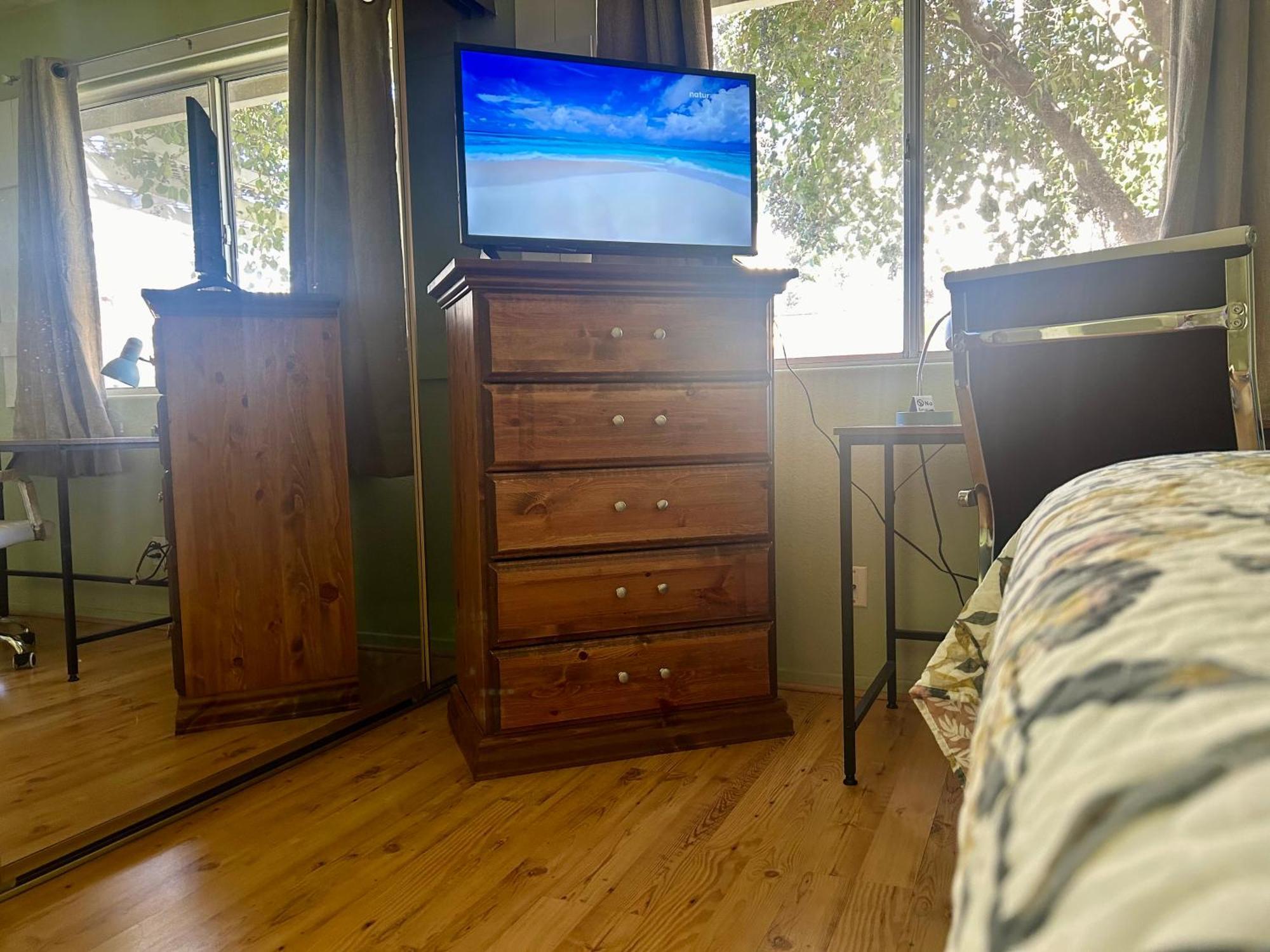 Vineyard Vista Suite With Tv And Private Bathroom Hemet Ngoại thất bức ảnh